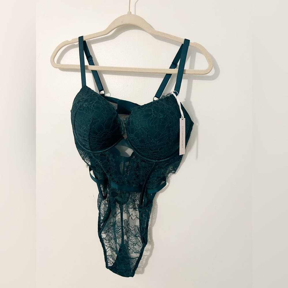 NWT Victoria’s Secret Lingerie